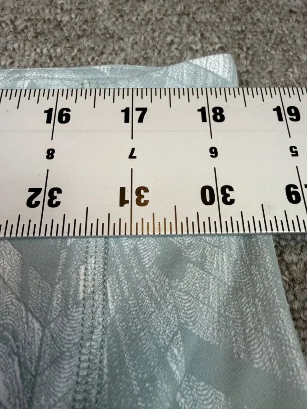 Lululemon Swift Speed High-Rise Crop 21" Leggings Size 18 Silver Blue White - Picture 3 of 4